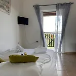 公寓 Dellis Corfu - Sea Views Near The
