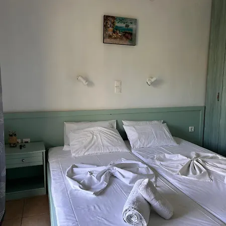Corfu Dellis - Close To The *